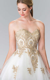 21 of 26 Elizabeth K GS2371 White