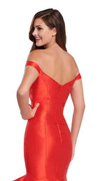 21 of 24 Ellie Wilde EW119029 Red