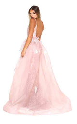 13 of 40 Portia and Scarlett Merida