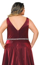 22 of 24 Lindas W1062 Dress Burgundy