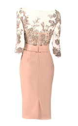 8 of 10 Janique 1906 Blush