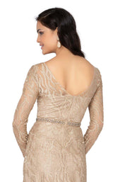 3 of 4 Terani 1913E9229