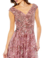 3 of 6 Mac Duggal 20263 Cinnamon