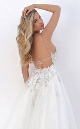 7 of 8 Tarik Ediz 50667 Ivory