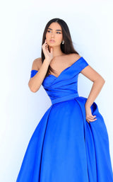 5 of 6 Tarik Ediz 50871 Royal Blue