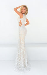 2 of 4 Tarik Ediz 51050 Ivory