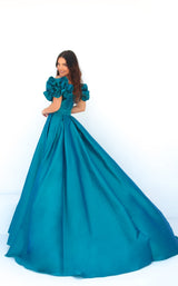 2 of 3 Tarik Ediz 51149 Emerald