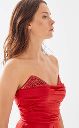 7 of 16 Tarik Ediz 52006 Red