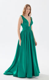8 of 10 Tarik Ediz 52062 Emerald