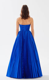 6 of 7 Tarik Ediz 52102 Royal Blue