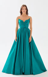 4 of 12 Tarik Ediz 52117 Emerald