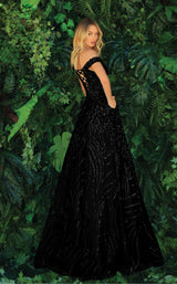 3 of 8 Clarisse 810290 Black