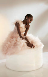 6 of 7 Tarik Ediz 98266 Ice Pink