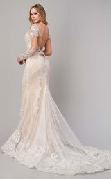 2 of 3 Andrea and Leo A1022 Off White