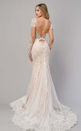 3 of 3 Andrea and Leo A1022 Off White