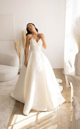 2 of 4 Abby Lane 97178 Ivory