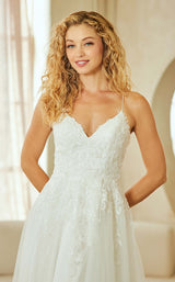 9 of 26 Amelia Couture 9079 White