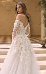 6 of 6 Andrea and Leo WL067 Off White/Nude