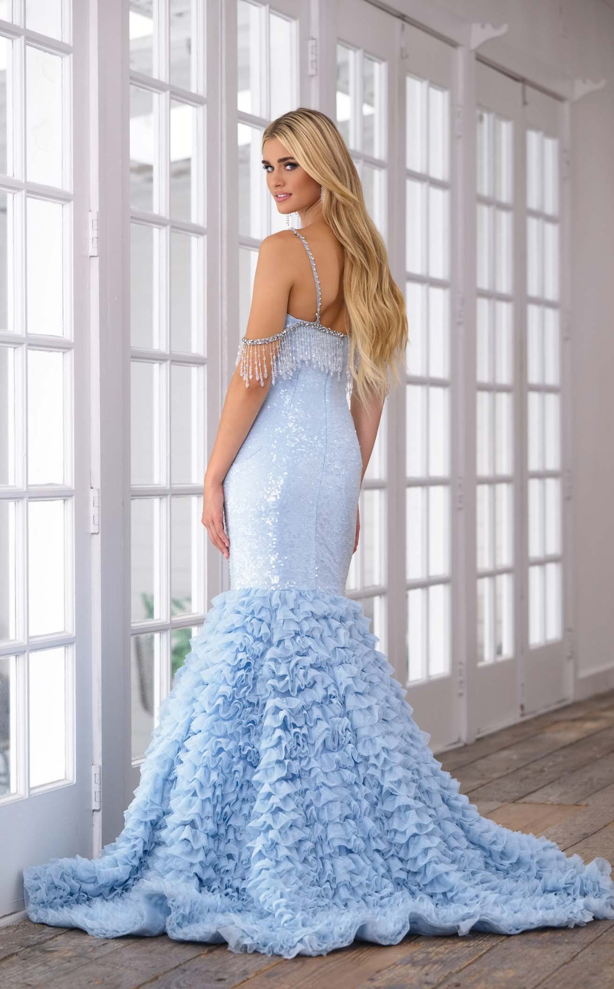 beautiful prom dresses KissProm Royal Blue Mermaid V Neck Sequined Long Dresses, Red / 2 This gorgeous prom dress lets you experience the dress of your fantasies Beautiful Elegant Sky Blue Prom