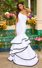 1 of 6 Ava Presley 42250 White/Black
