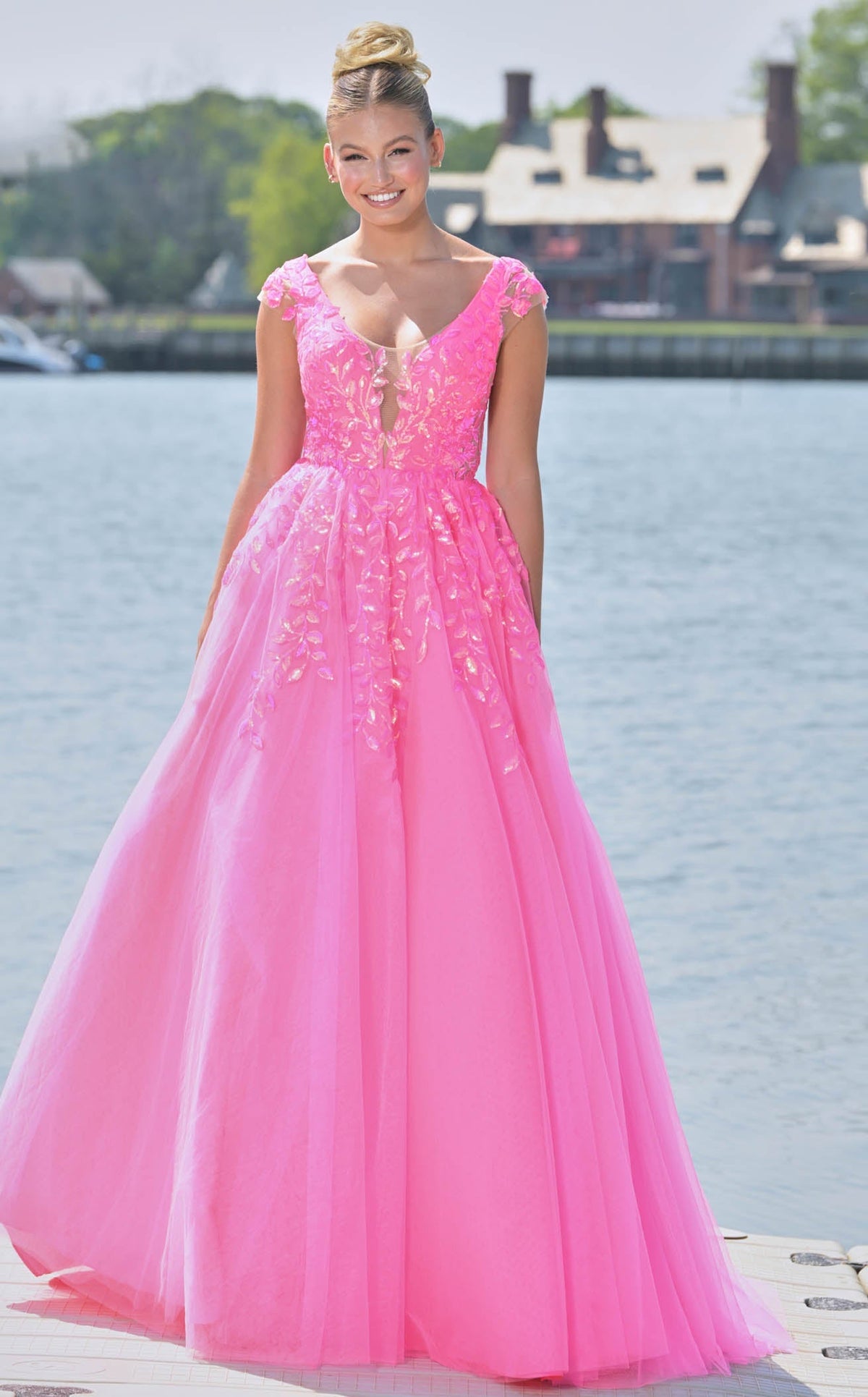 open lace back dress Light Pink Sleek Satin V-Neck Dress For Prom With Beading And Lace-Up main image 1