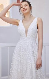 2 of 9 Jadore J21038 Ivory