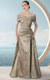 5 of 11 Janique 251020 Gold