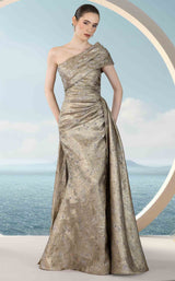 7 of 11 Janique 251020 Gold