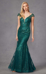 2 of 12 Juliet 286 Emerald Green