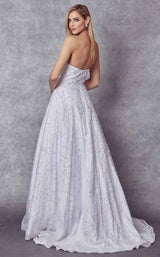 8 of 11 Juliet 692 White