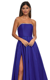 8 of 12 La Femme 33063 Royal Blue