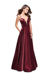 8 of 16 La Femme 25670 Burgundy