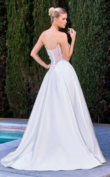 3 of 3 Ladivine CD389W Off White