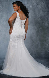 2 of 2 Sydneys Closet MB2015 Ivory