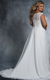 2 of 4 Sydneys Closet MB2021 Ivory