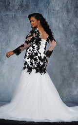6 of 7 Sydneys Closet MB2026 Black/Ivory
