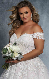 2 of 3 Sydneys Closet MB2102 Ivory/Ivory