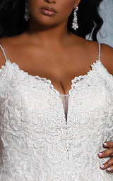 3 of 4 Sydneys Closet MB2105 Ivory/Ivory