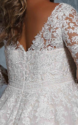 4 of 4 Sydneys Closet MB2110 Ivory/Ivory