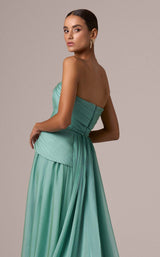 11 of 18 MNM Couture E0082 Mint