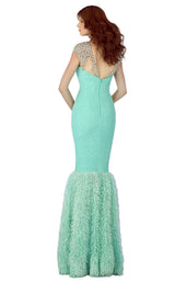 3 of 4 MNM Couture G0876 Mint