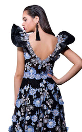 4 of 4 MNM Couture K3584
