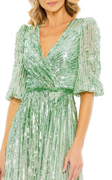 18 of 18 Mac Duggal 5509 Sage