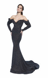 2 of 4 MNM Couture N0230