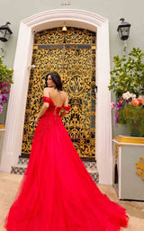 7 of 9 Nox Anabel R1303 Red