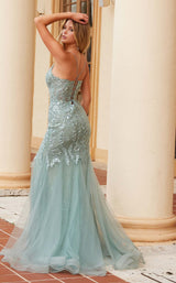 12 of 12 Nox Anabel R1717 Dusty-Sage