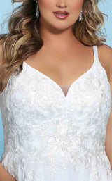 3 of 4 Sydneys Closet SC5247 Ivory