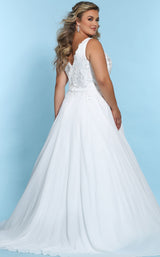 2 of 4 Sydneys Closet SC5252 Ivory