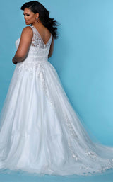 2 of 3 Sydneys Closet SC5255 Ivory