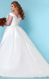 4 of 5 Sydneys Closet SC5257 Ivory